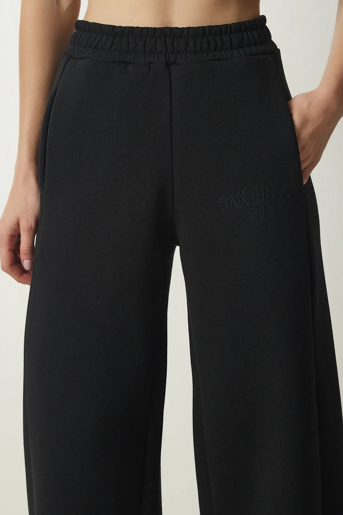 Happiness İstanbul  Jogginghose - Schwarz - Wide Leg