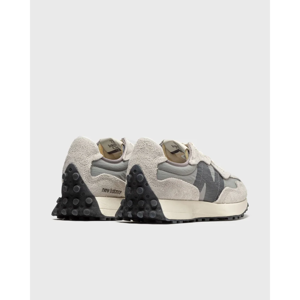 New Balance 327 U327WCA / grau