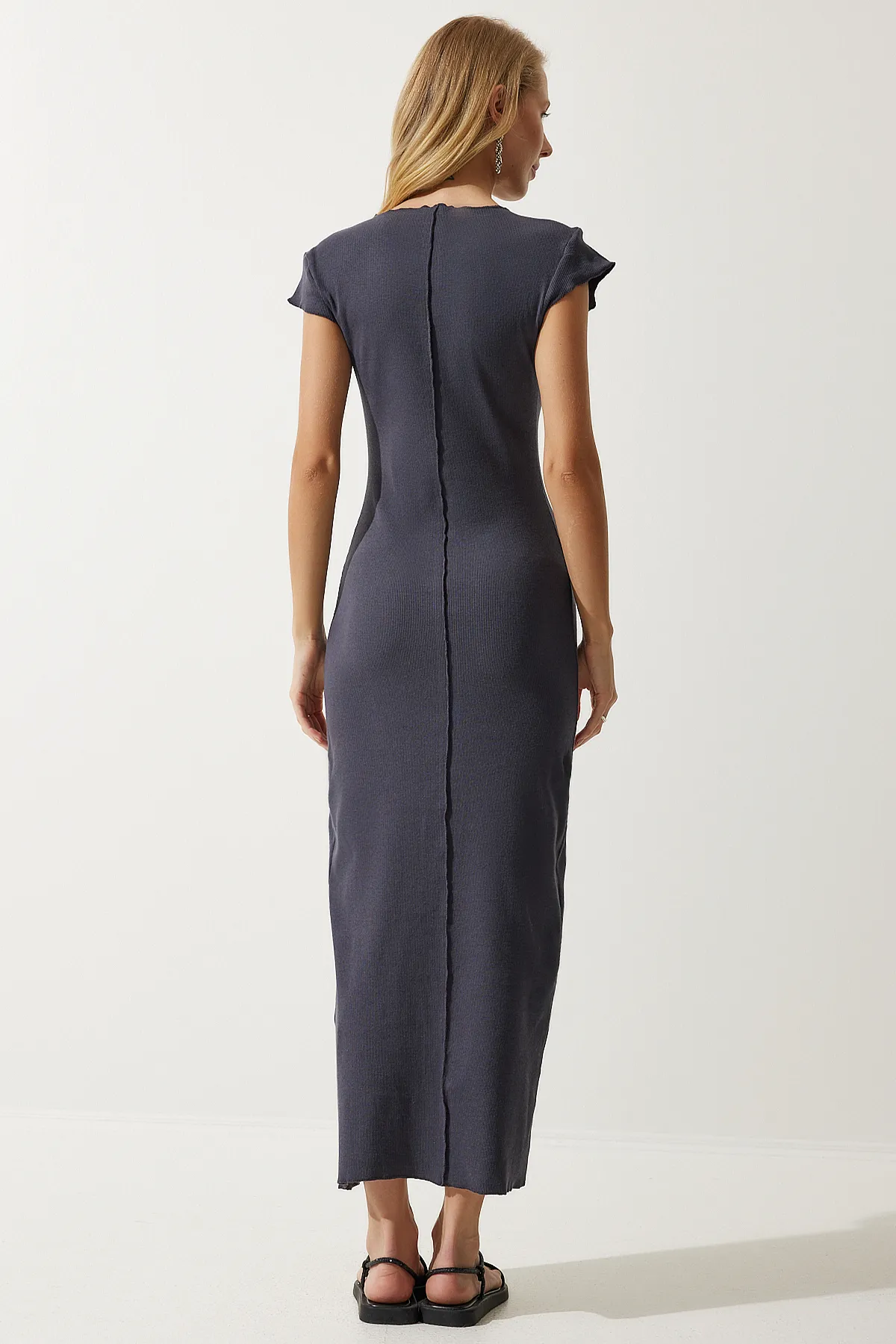 Happiness İstanbul  Anthrazitfarbenes, geschlitztes Saran-Strickkleid für Damen, NV00066