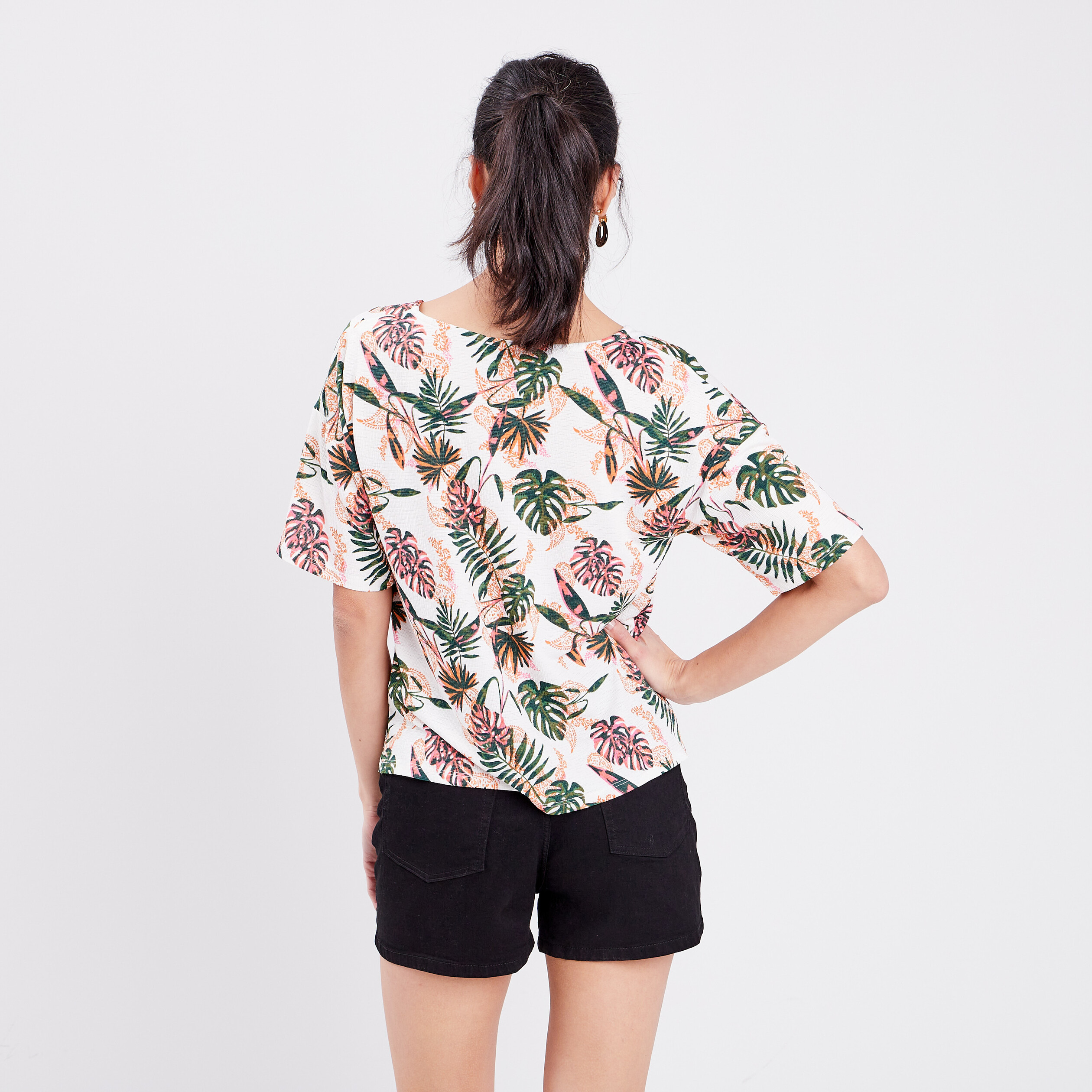 T-shirt manches courtes détail noeud ecru femme | La Halle