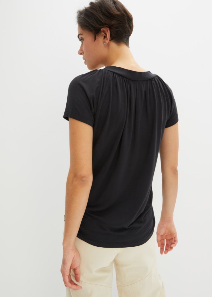 Shirt mit V-Ausschnitt