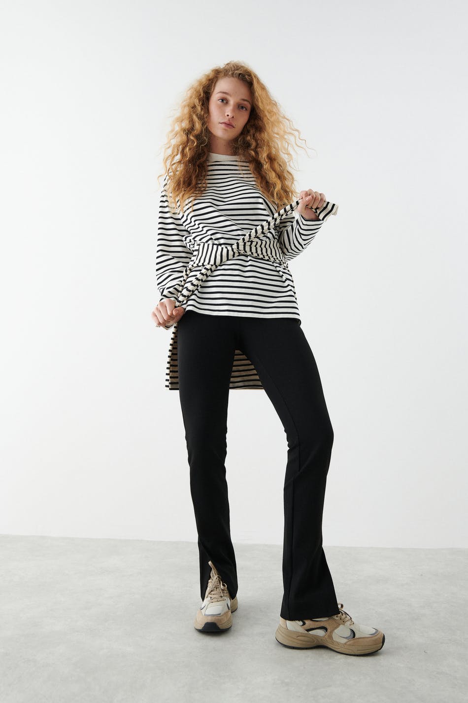 Cecilia slit hem trousers