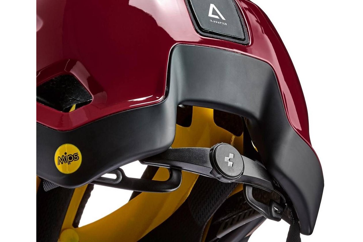 Cube Helm Strover