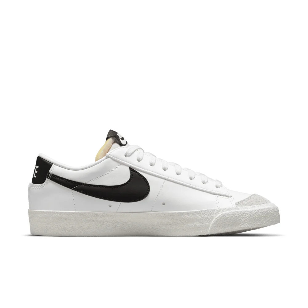 Nike Blazer Low 77 DC4769-102 / weiss