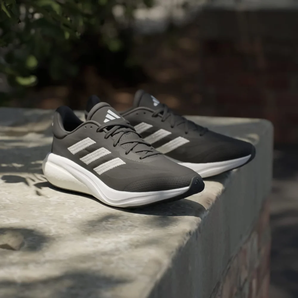 adidas Supernova 3 IE4367 / schwarz
