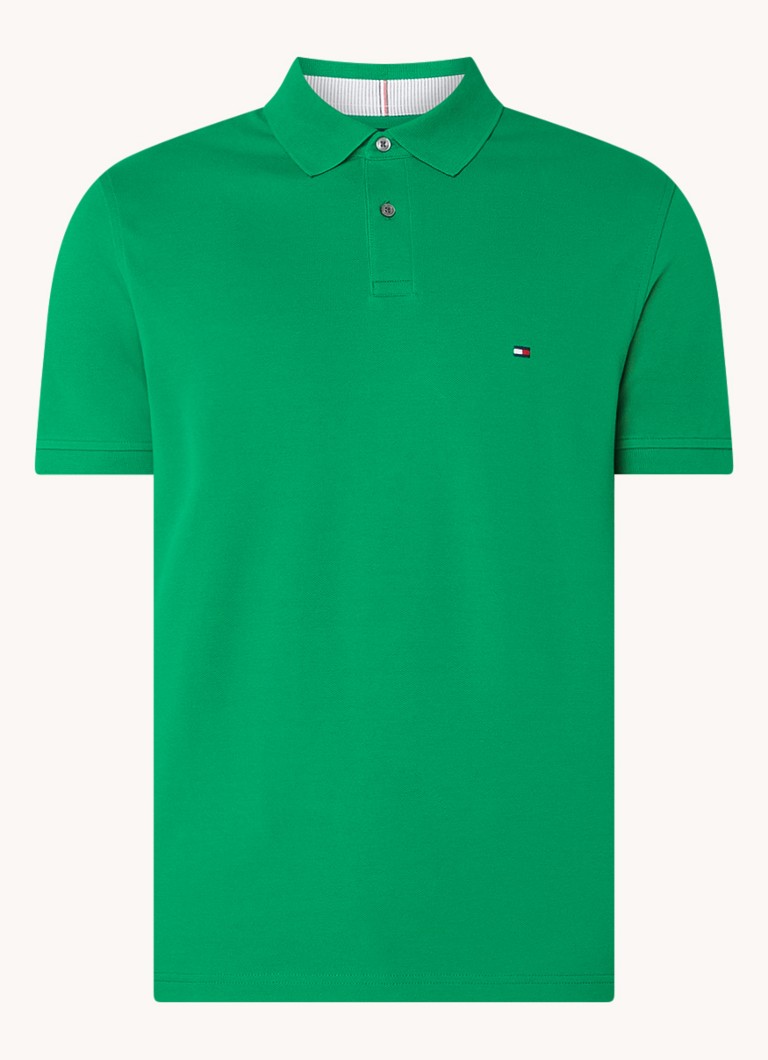 Polo Tommy Hilfiger Core de corte regular, confeccionada em piqué de algodão com bordado do logotipo.