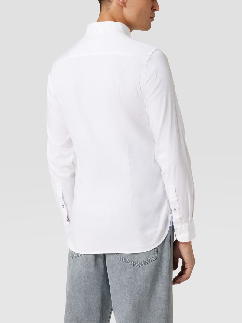 Slim Fit Freizeithemd mit Button-Down-Kragen Modell 'CORE' in weiß