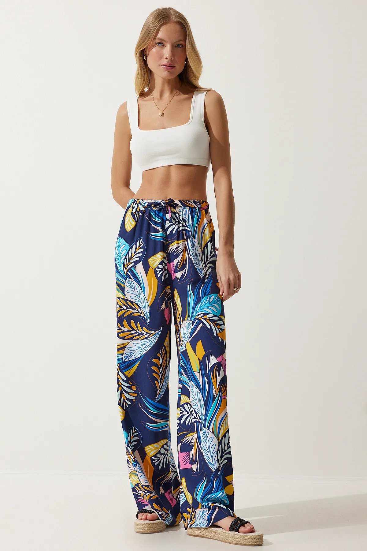 Happiness İstanbul  Marineblaue und gelbe Damenhose mit hoher Taille, lockere Sommerhose aus Viskose, BH00354