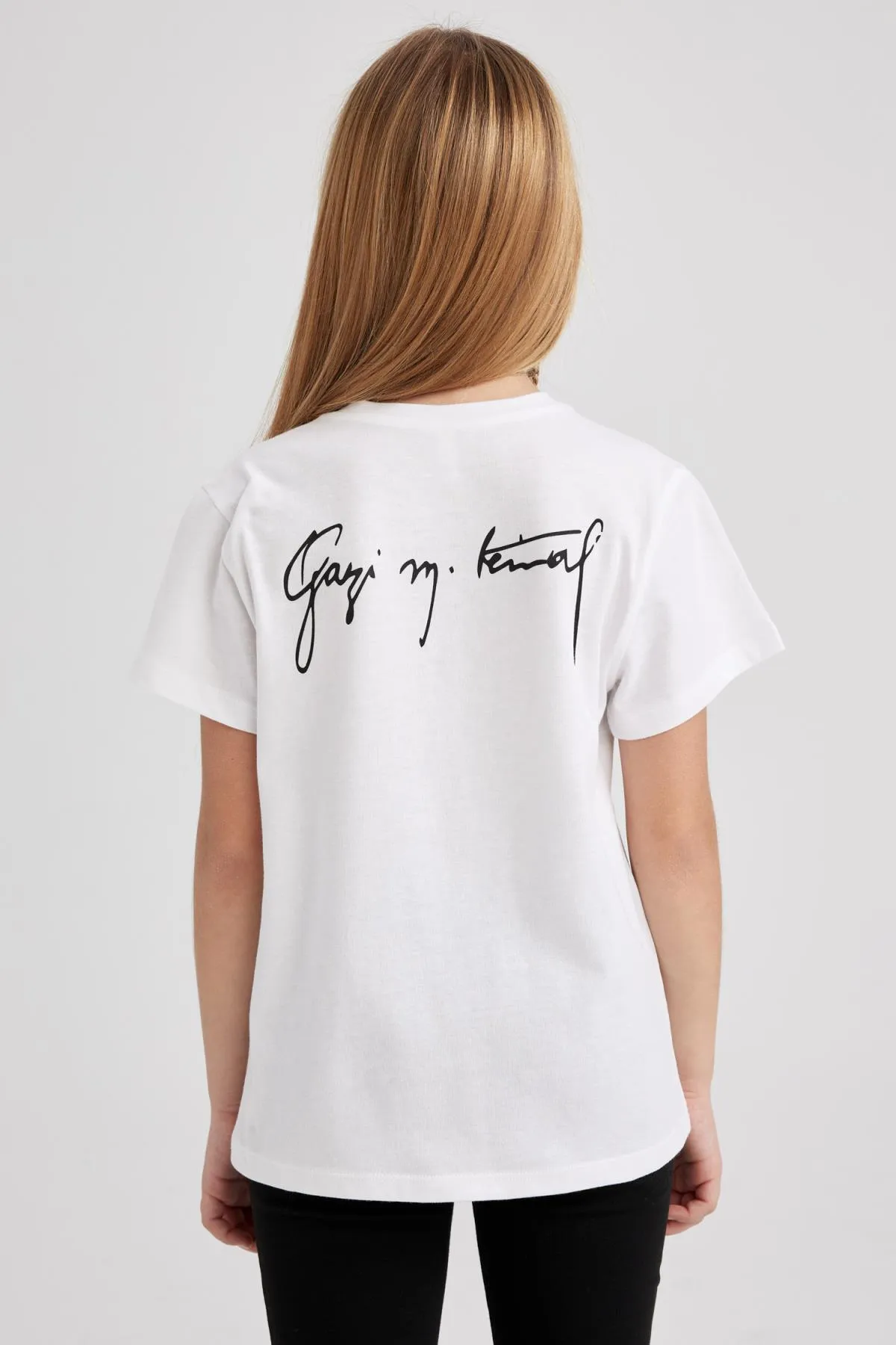DeFacto  Mädchen T-Shirt mit Atatürk-Aufdruck, kurzärmlig, weiß, Z5093a623sm