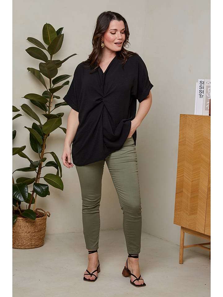 Curvy Lady Bluse in Schwarz günstig kaufen