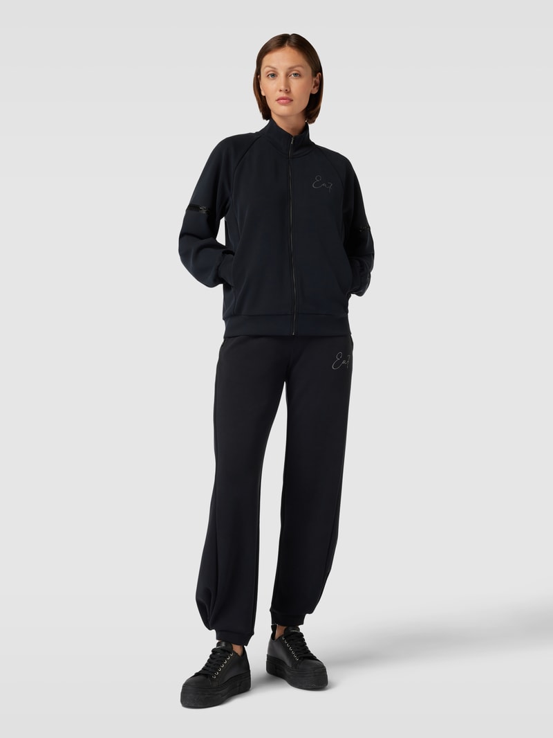 Sweatjacke mit Label-Print in schwarz