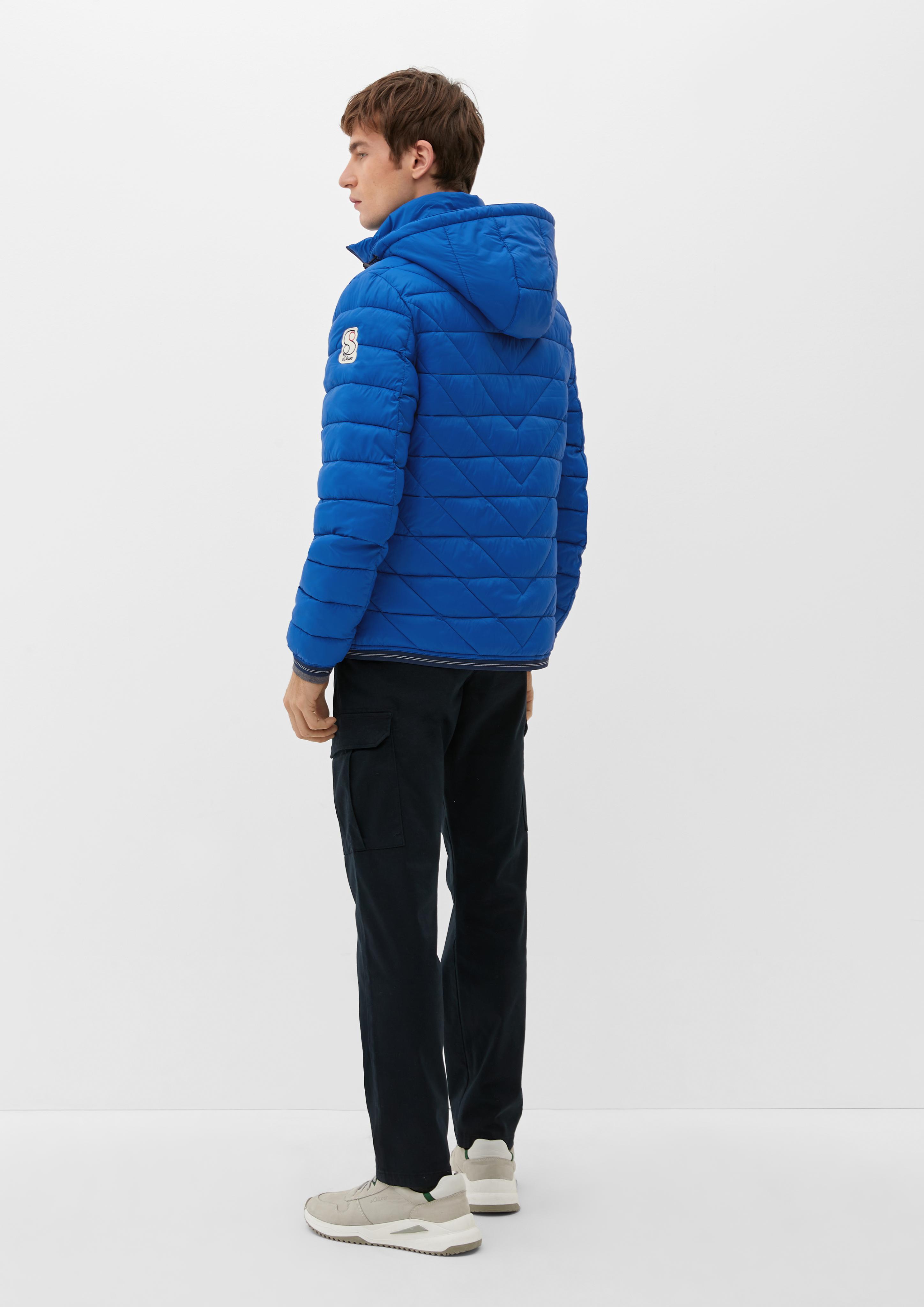 Leichte Steppjacke mit gefütterter Kapuze  2125983-5621