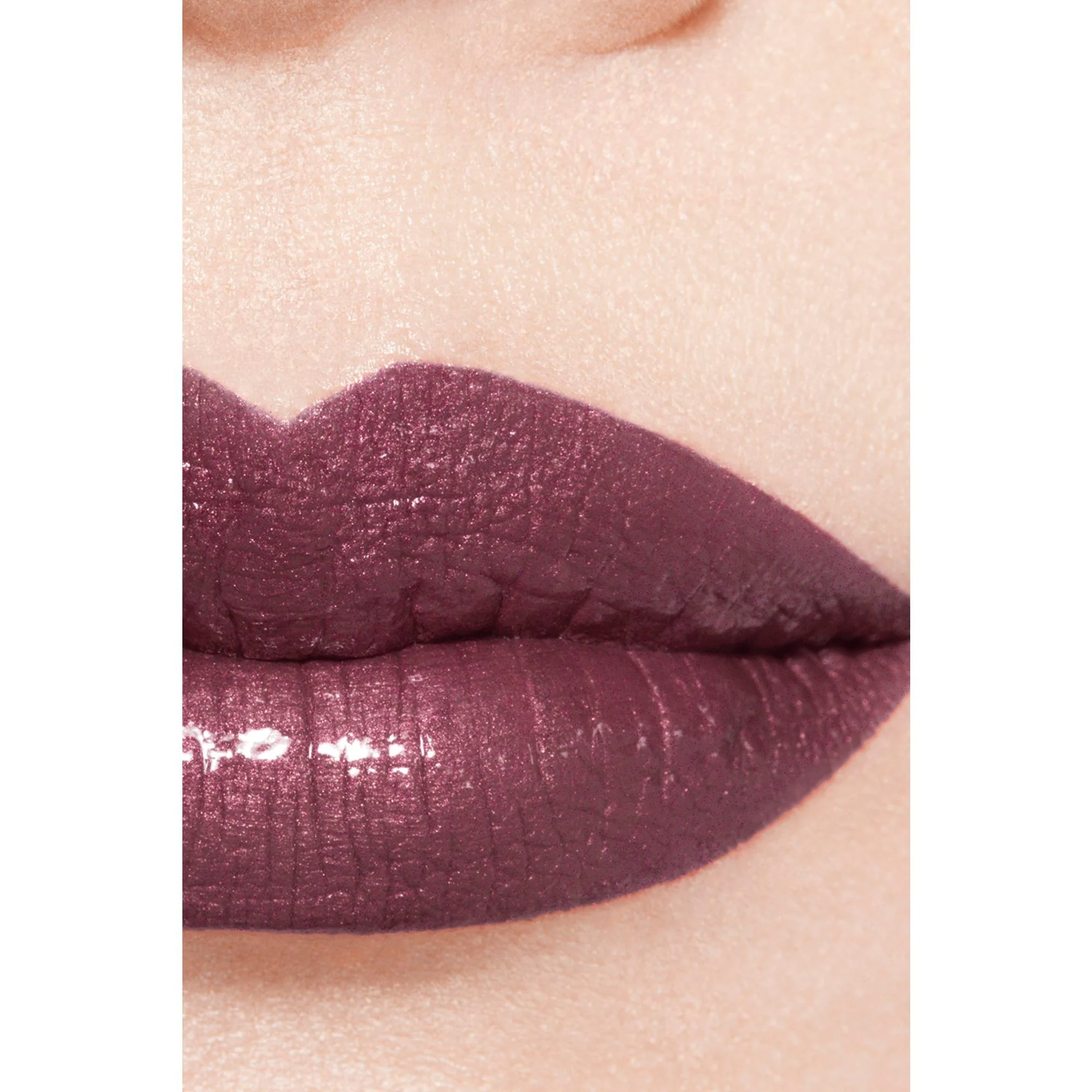 ROUGE ALLURE LAQUE - RUJUL FLUID EXTREM DE DURATĂ ȘI STRĂLUCITOR