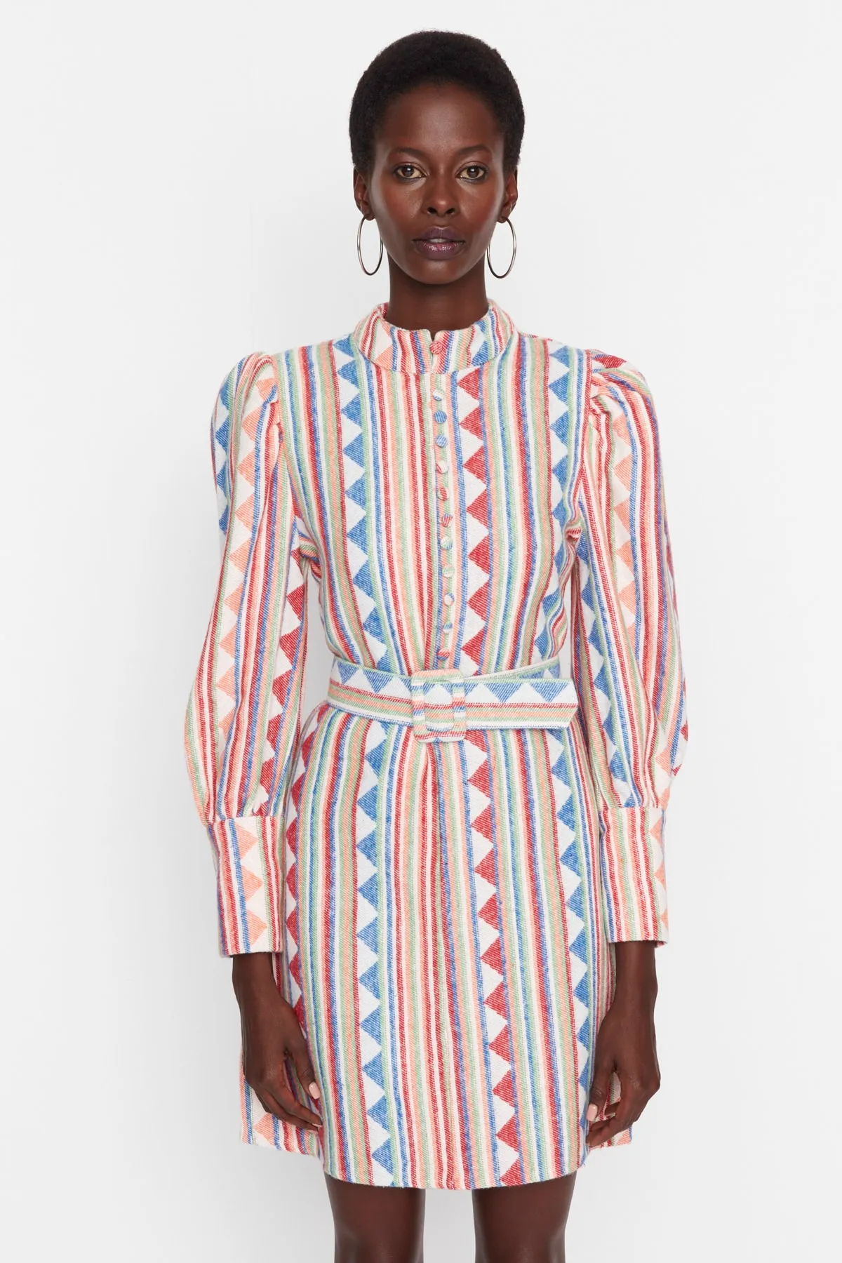 Trendyol Collection  Mehrfarbiges, gewebtes Kleid mit Ballonärmeln und Gürtel TWOAW22EL0741