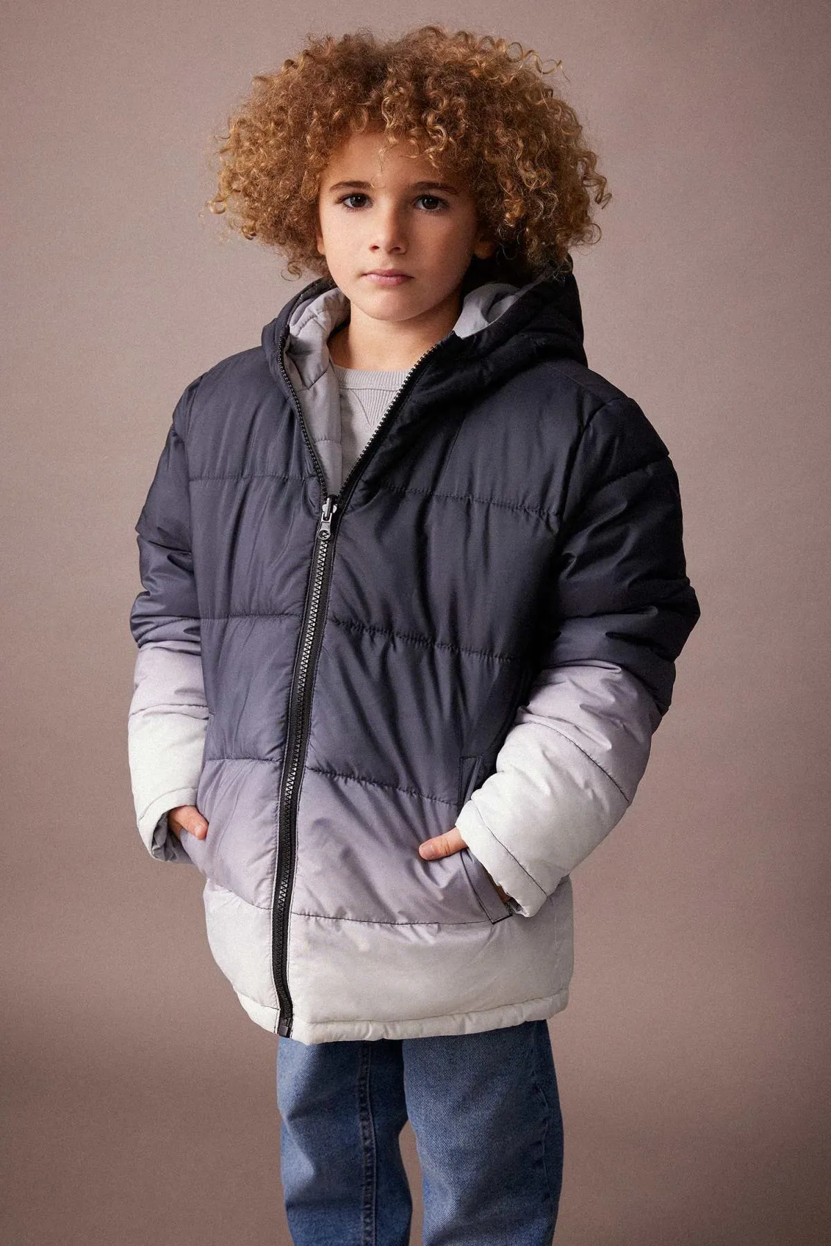 DeFacto  Wasserabweisende doppelseitige Pufferjacke mit Kapuze für Jungen