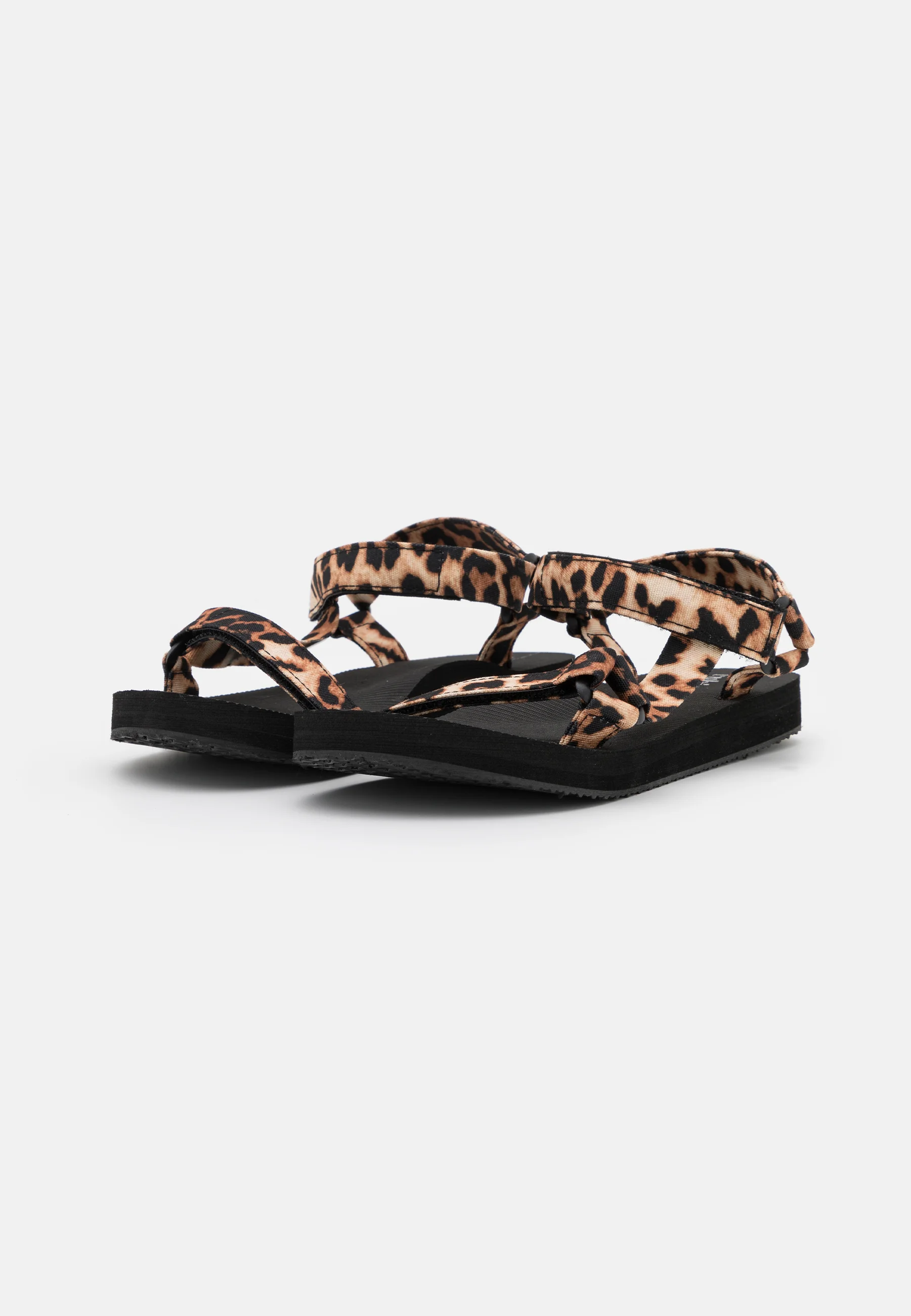 Zapatos Rubi de Cotton On STORMY SPORTY - Sandalias