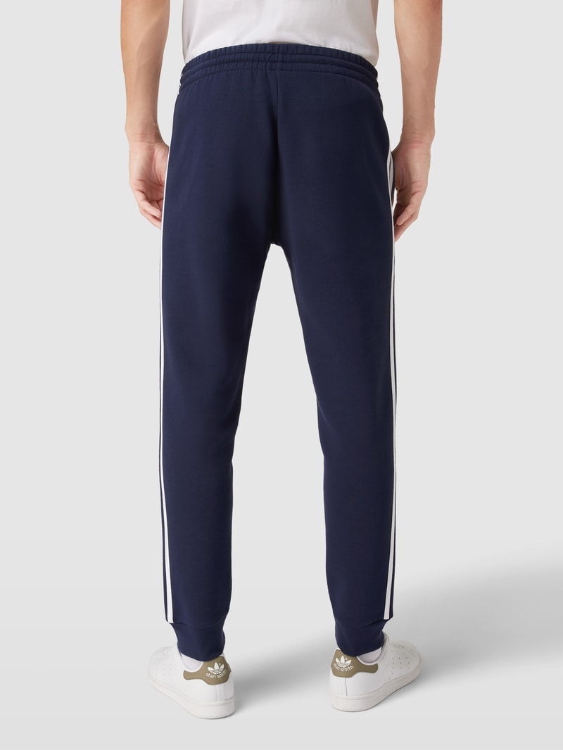 Sweatpants mit Label-Stitching in dunkelblau