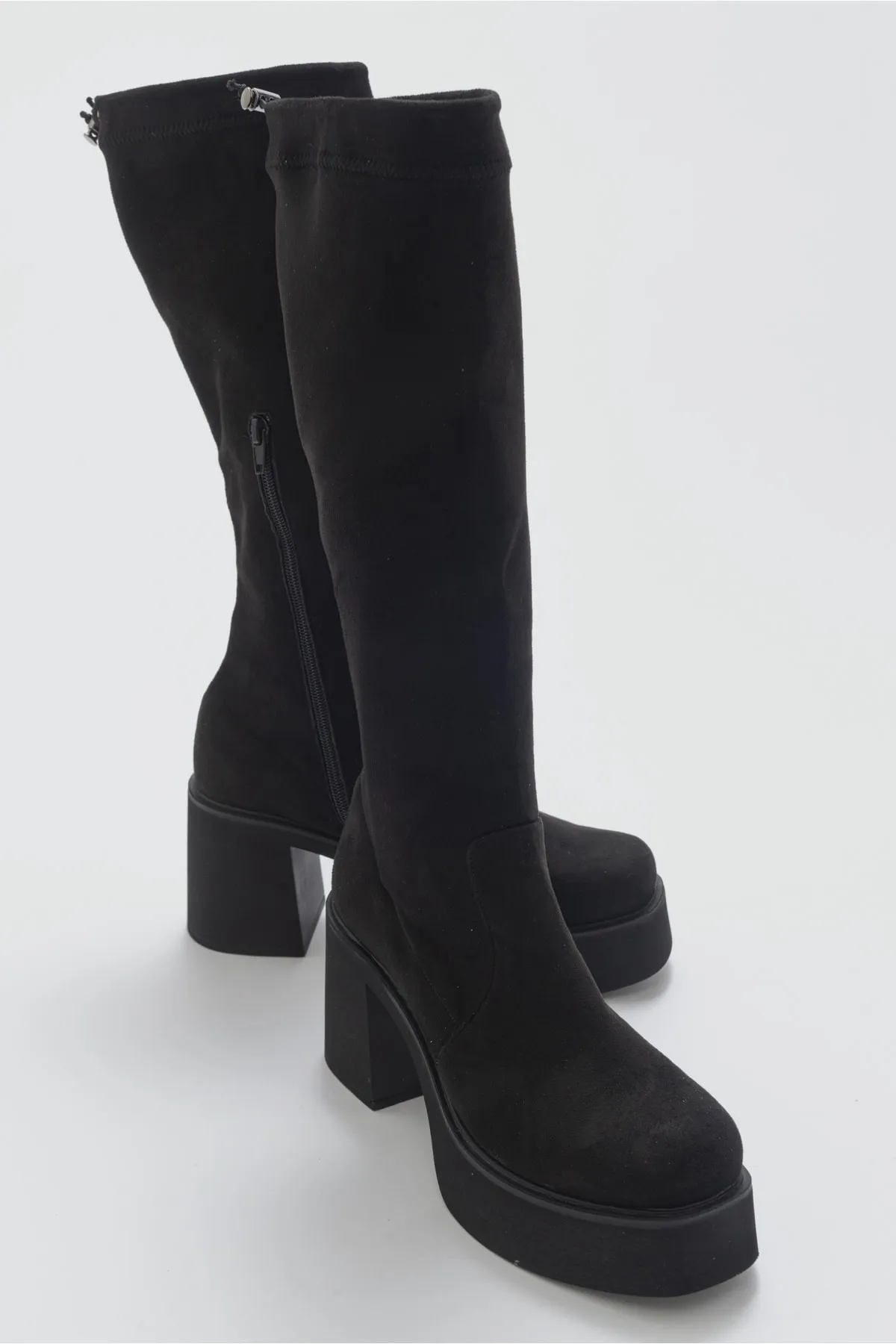 LuviShoes  Damenstiefel aus gepunktetem schwarzem Wildleder