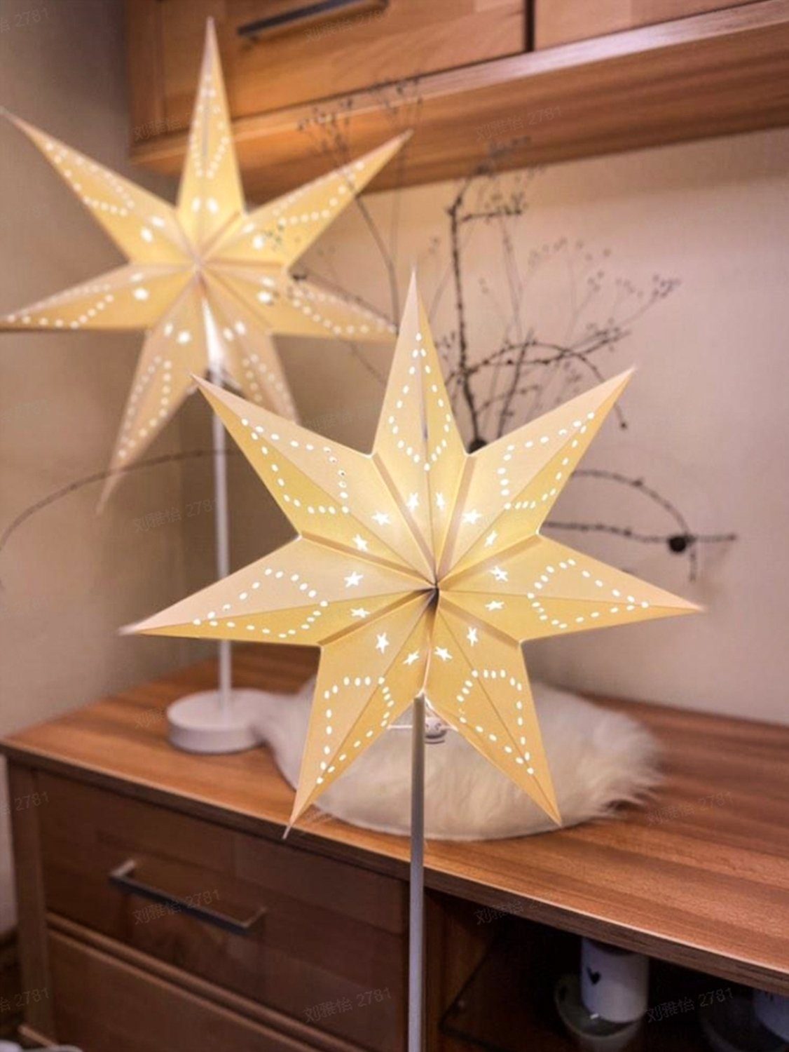 Salcar Papierstern Papierstern LED Beleuchtung Weihnachten Stern Weihnachtsdeko Innen, Weihnachtsdekoration für Wohnzimmer, Schlafzimmer, Fenster, 55cm