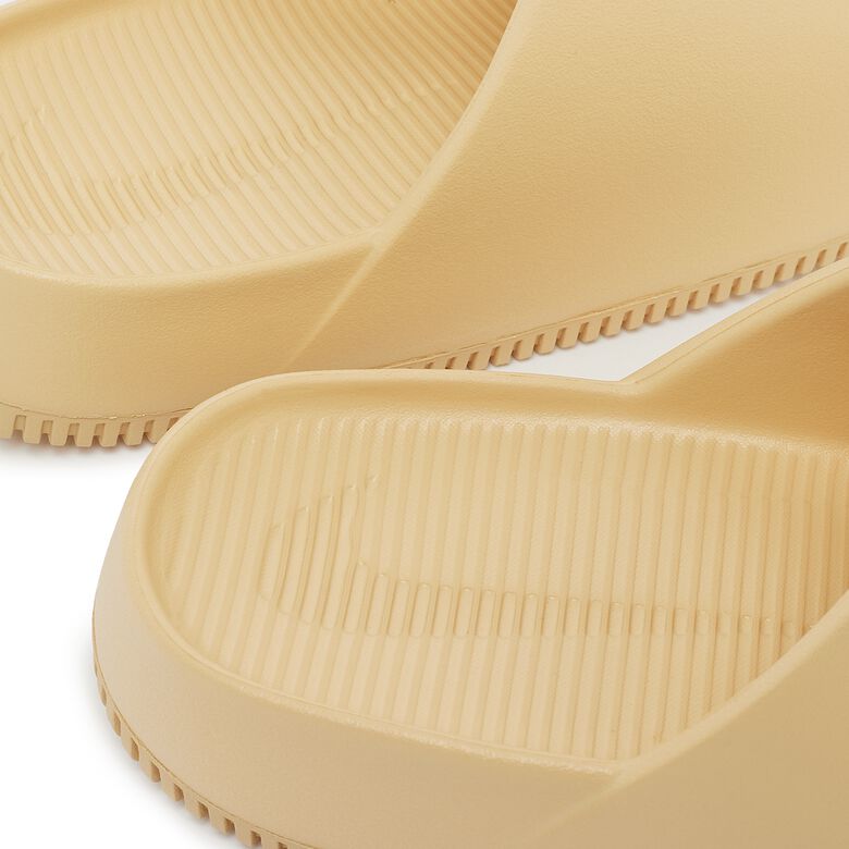 NIKE Wmns Calm Slide 