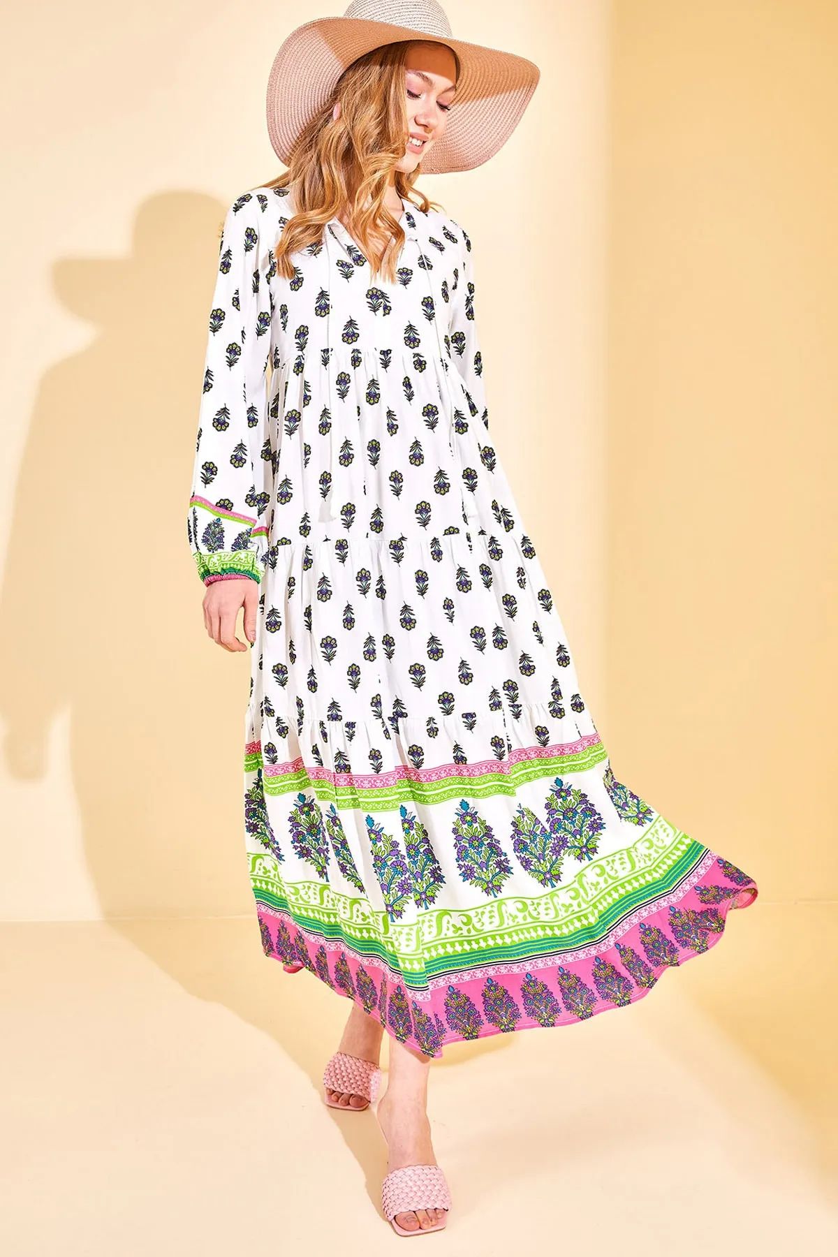 XHAN  Grün gemustertes Maxikleid für Damen 2YZK6-12689-08