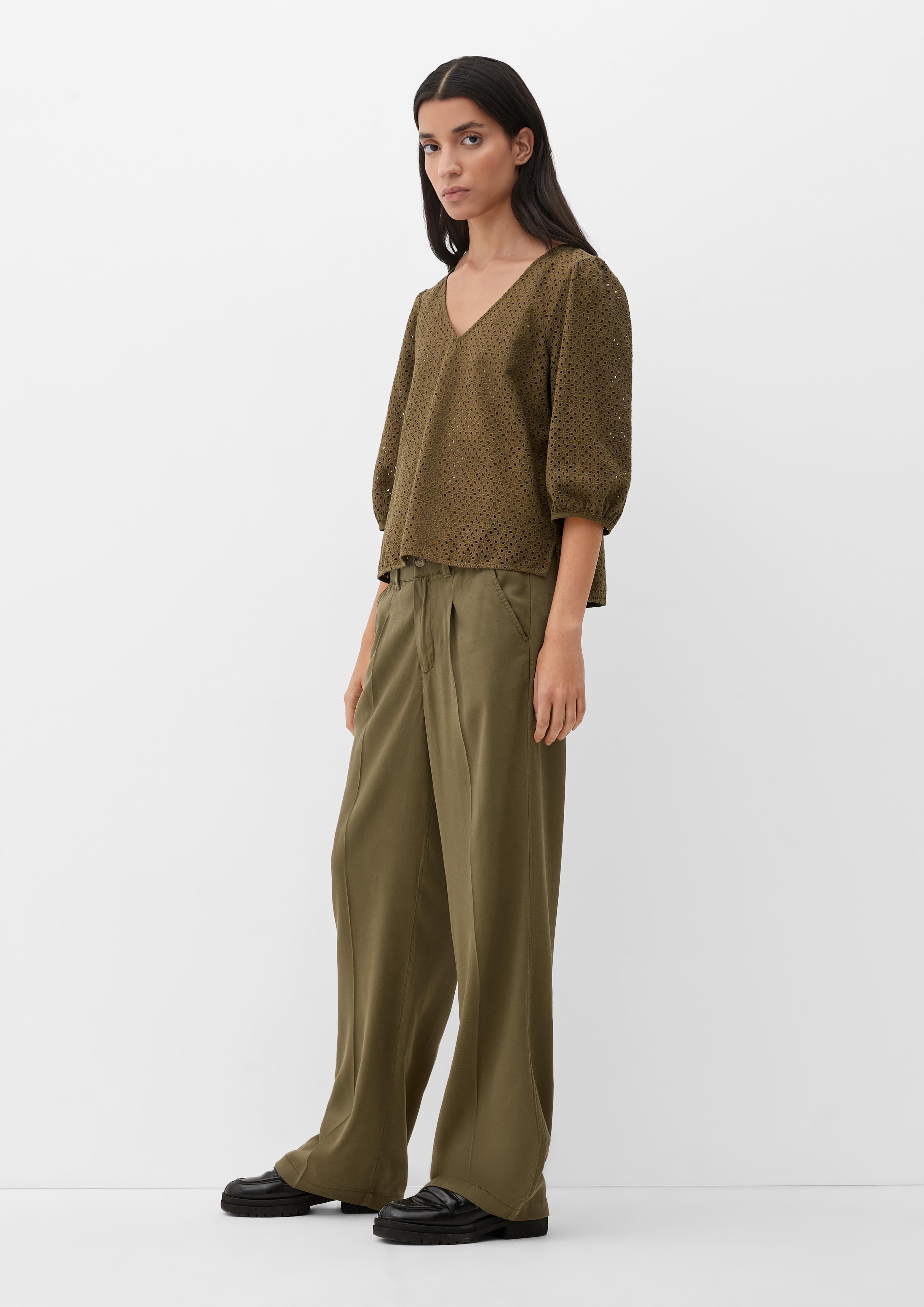 Bluse aus Broderie Anglaise  2128356-77L4