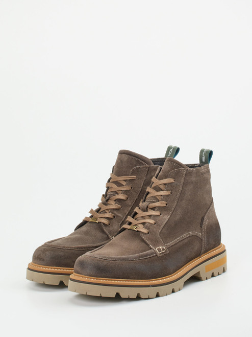 Boots-48012490015 Ambitious