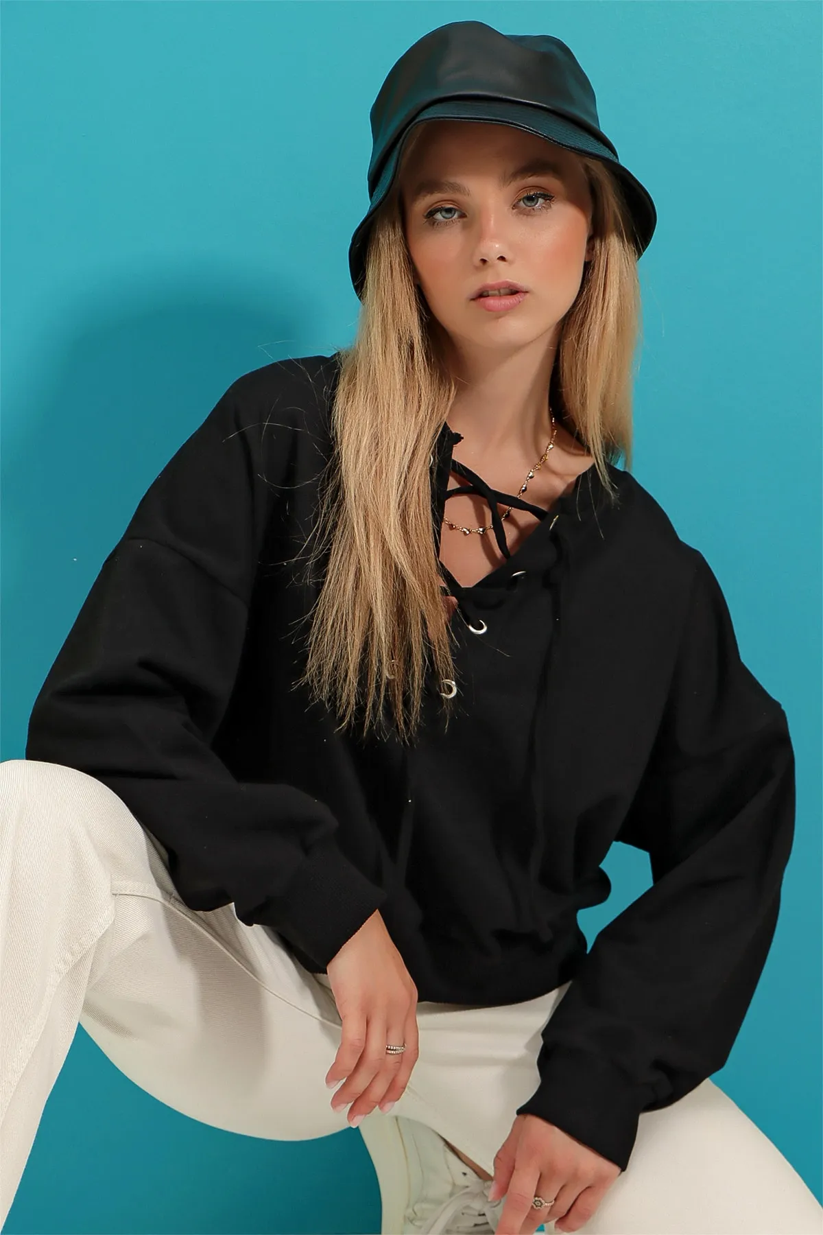 Trend Alaçatı Stili  Sweatshirt - Schwarz - Regular Fit