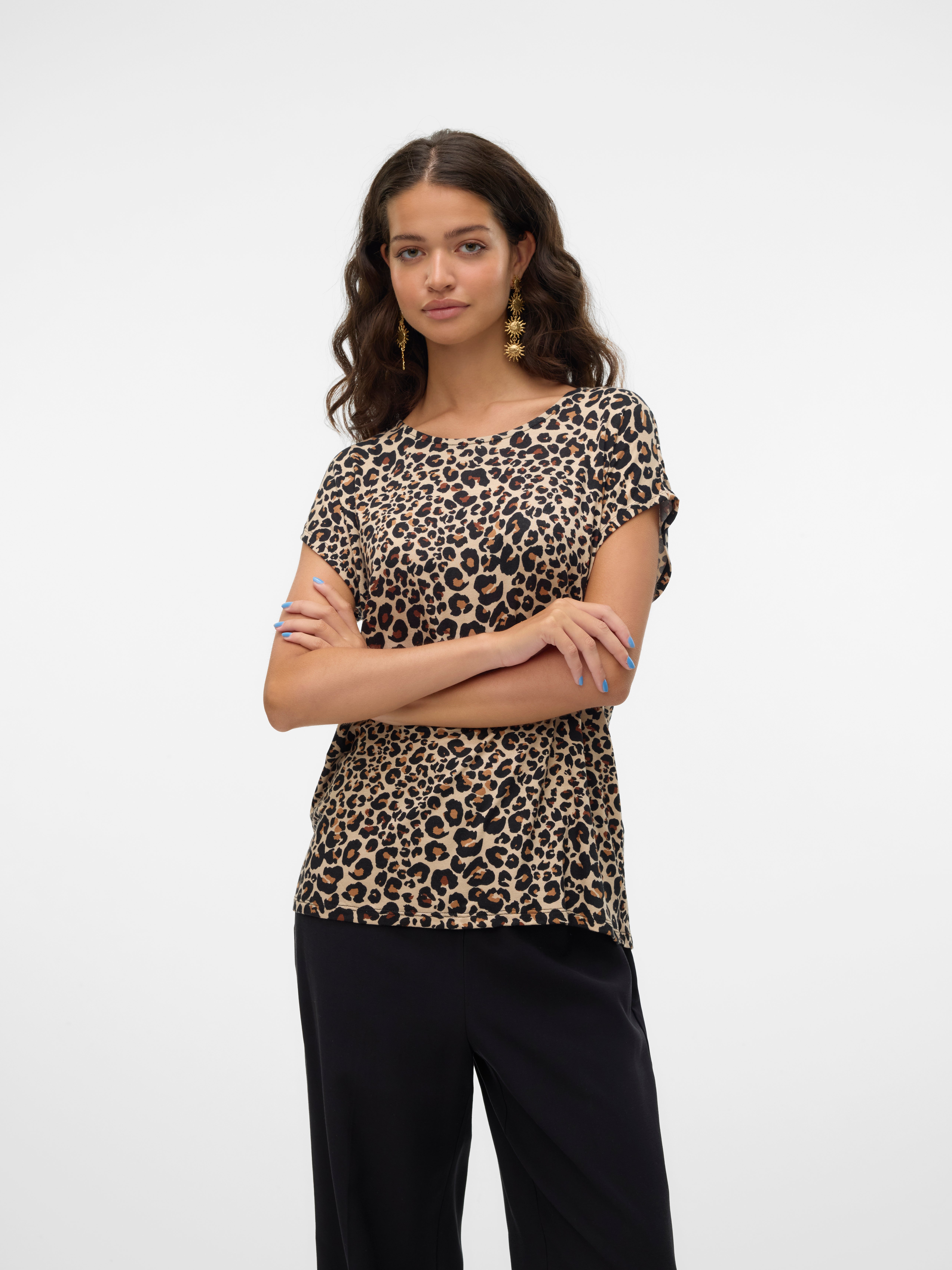 VMLEO Top
