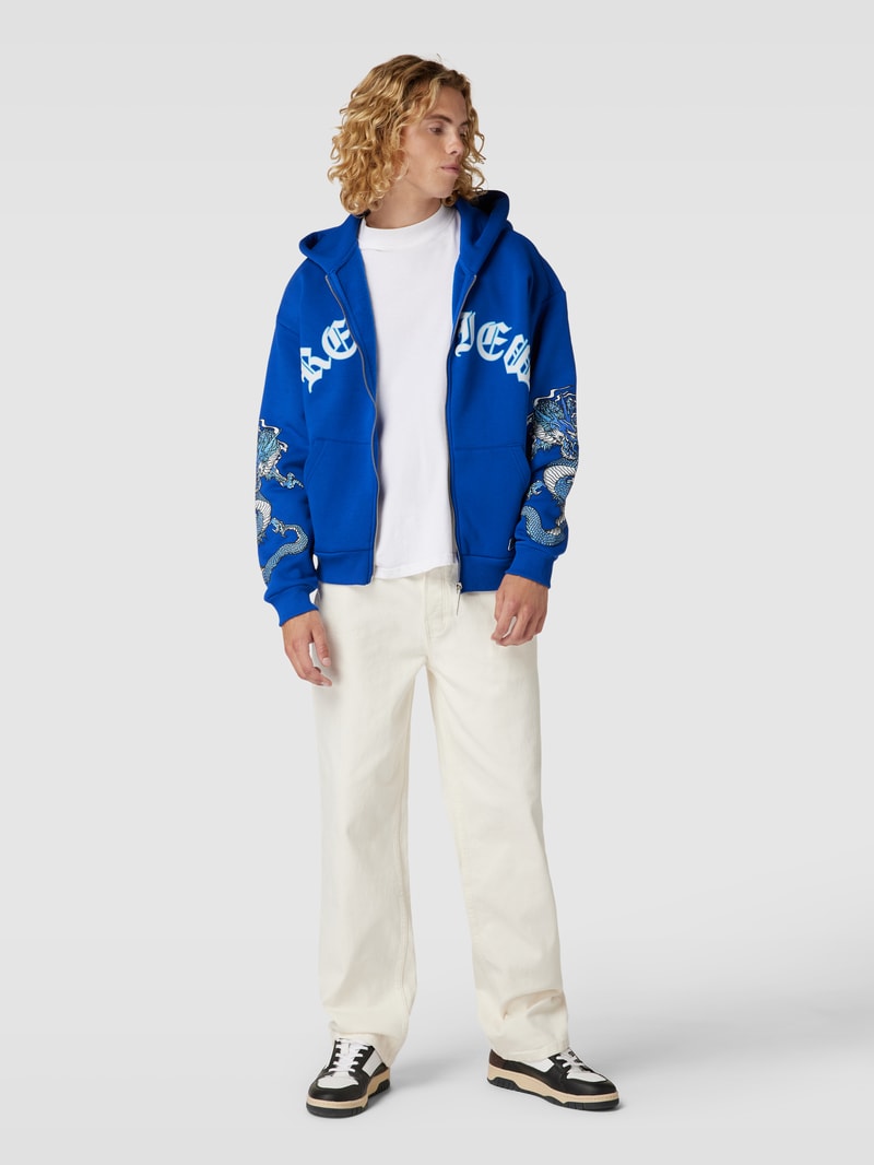 Sweatjacke mit Motiv-Print in royalblau