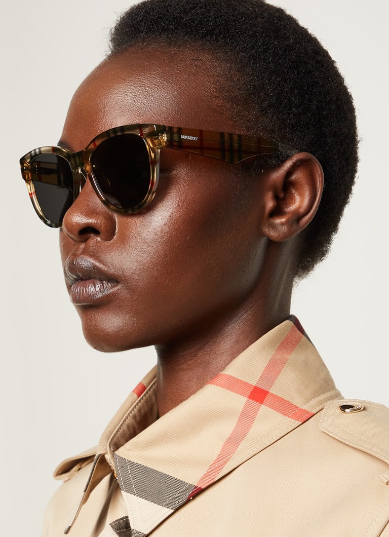 Lunettes de soleil Burberry Wayfarer BE4432U
