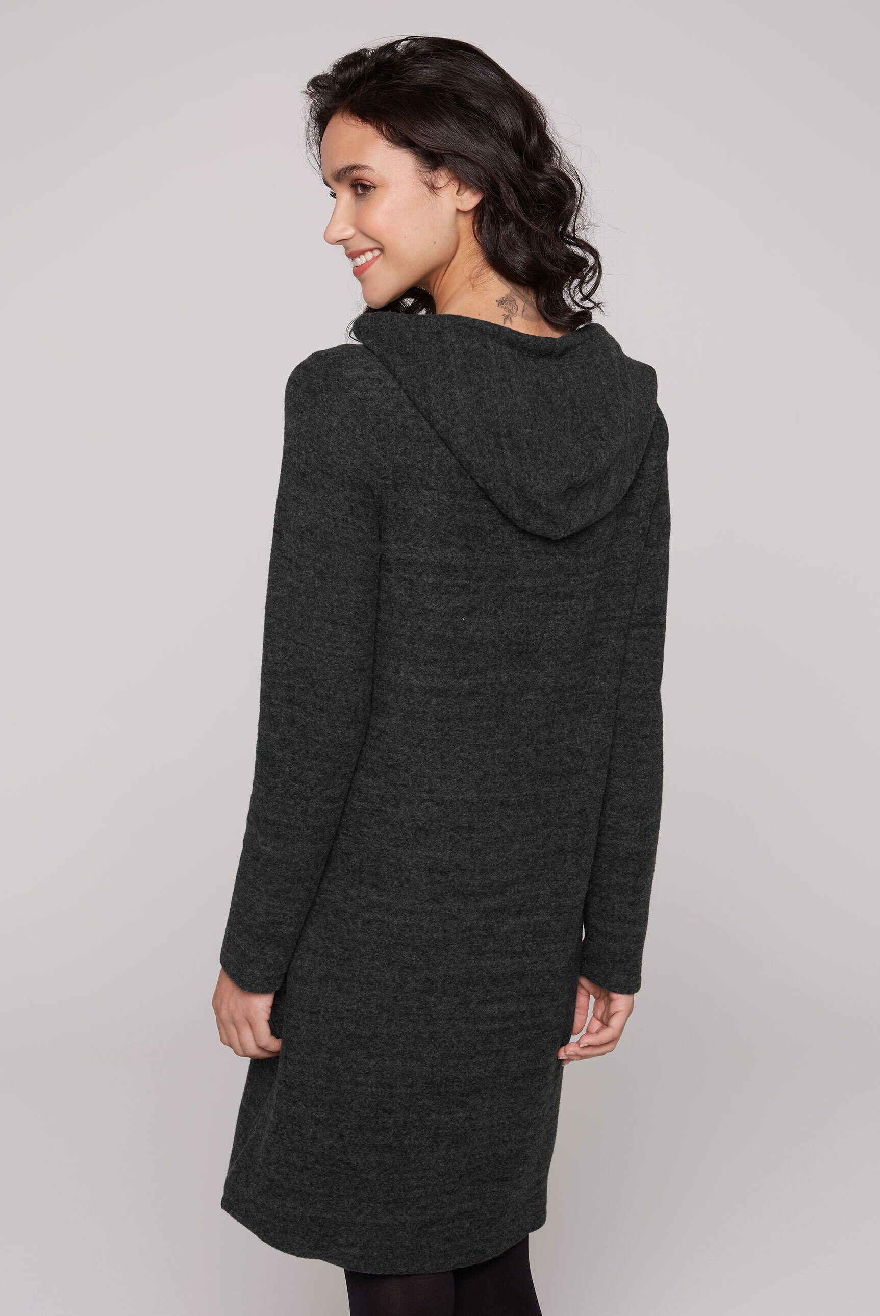 SOCCX Strickkleid aus Flauschstrick