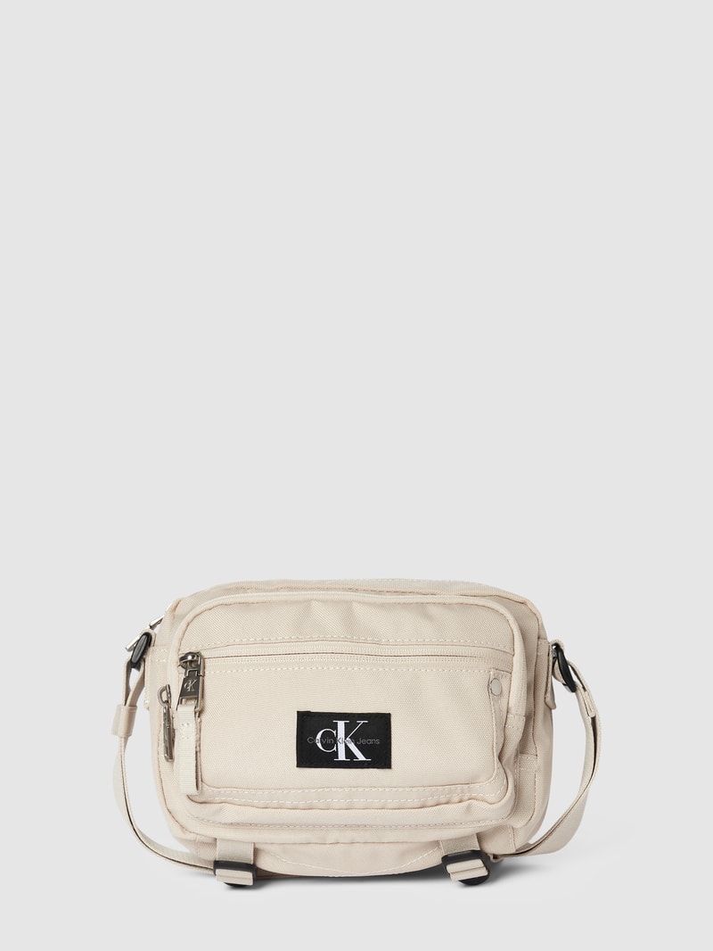 Camera Bag mit Label-Patch in sand