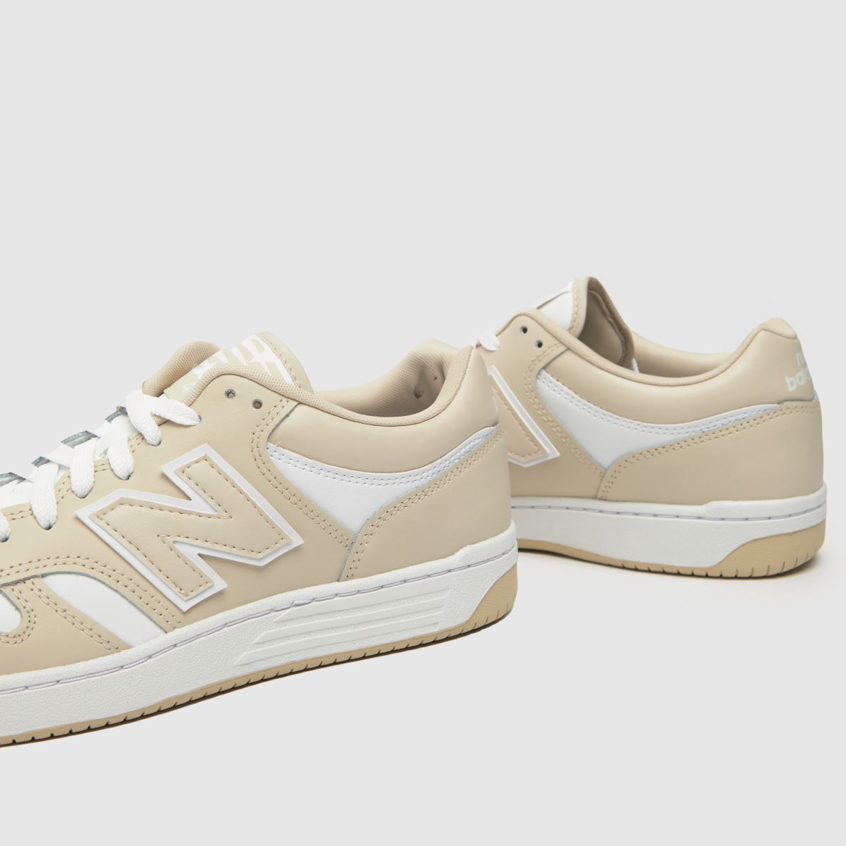 New Balance 480 träningsskor i vitt och beige