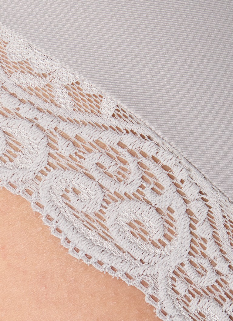 Triumph Amourette briefs with lace