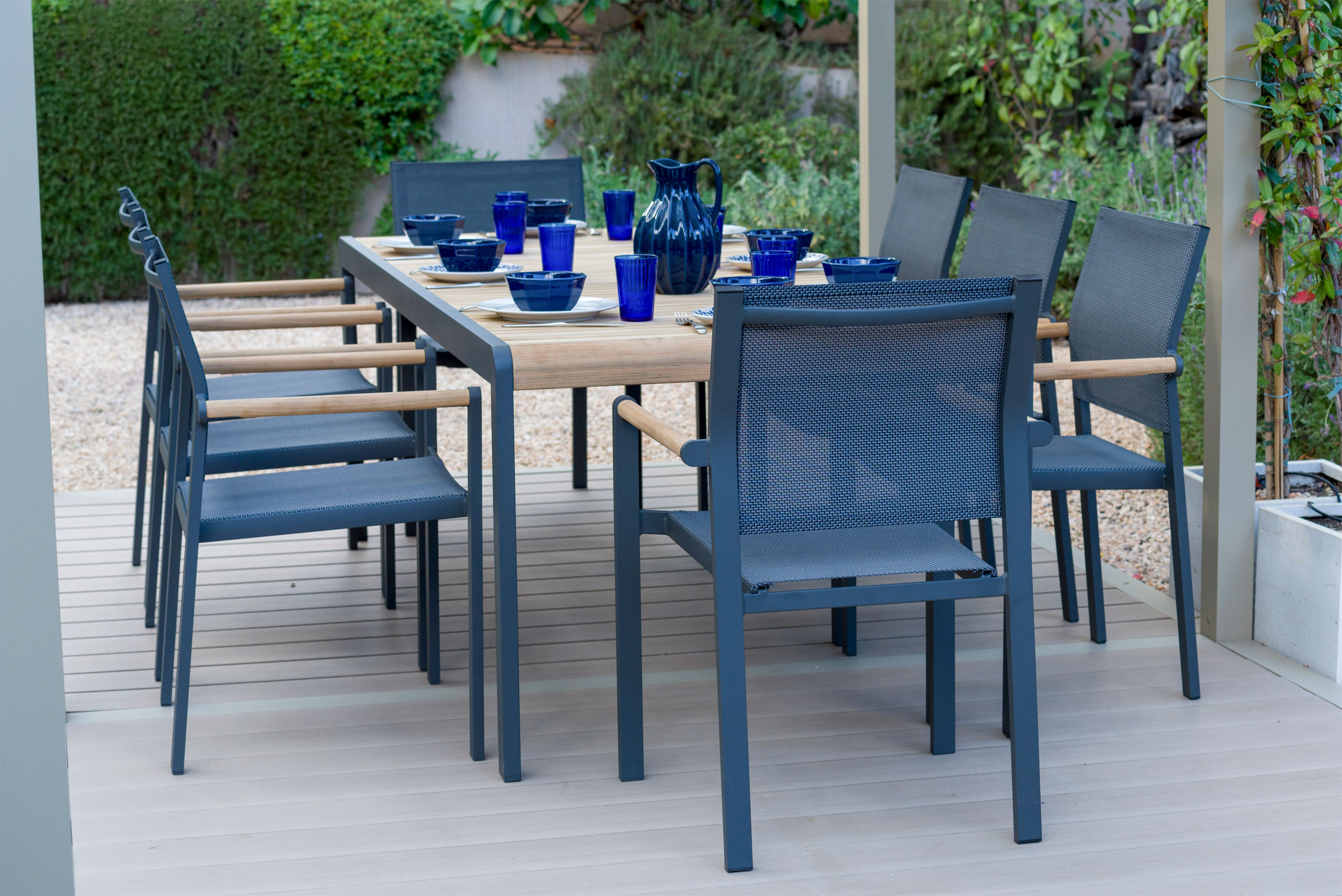 OUTDOORTisch