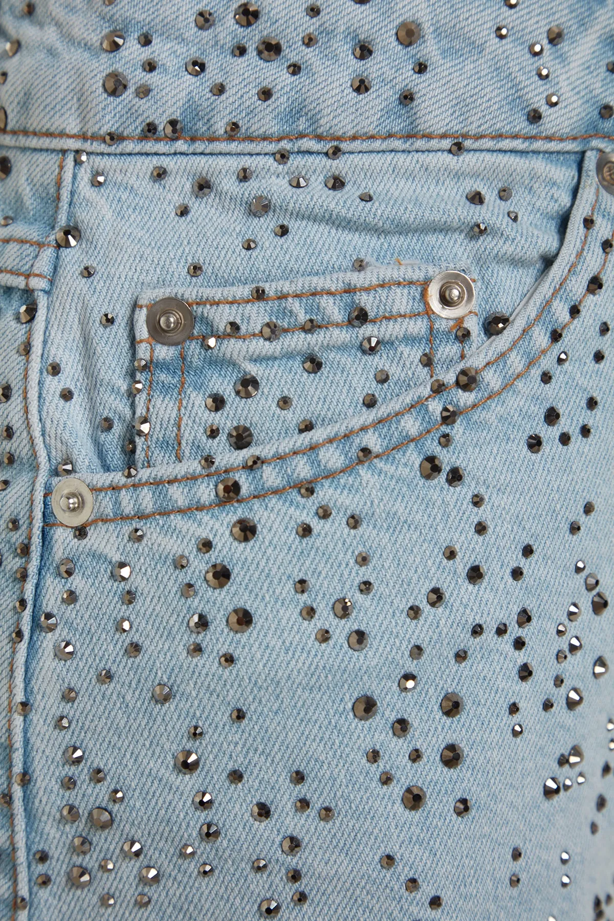 Trendyol Collection  Blaue Jeansshorts mit Troc-Detail TWOSS23SR00160