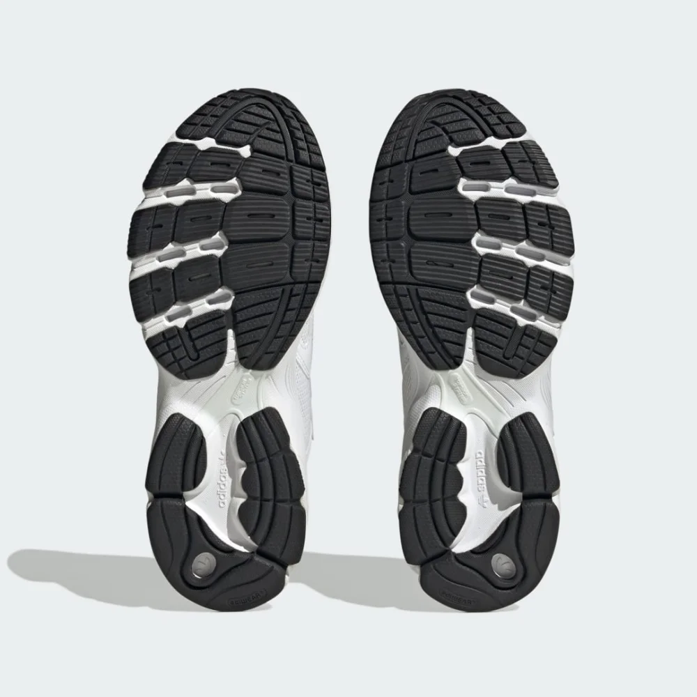 adidas Astir IE9887 / weiss