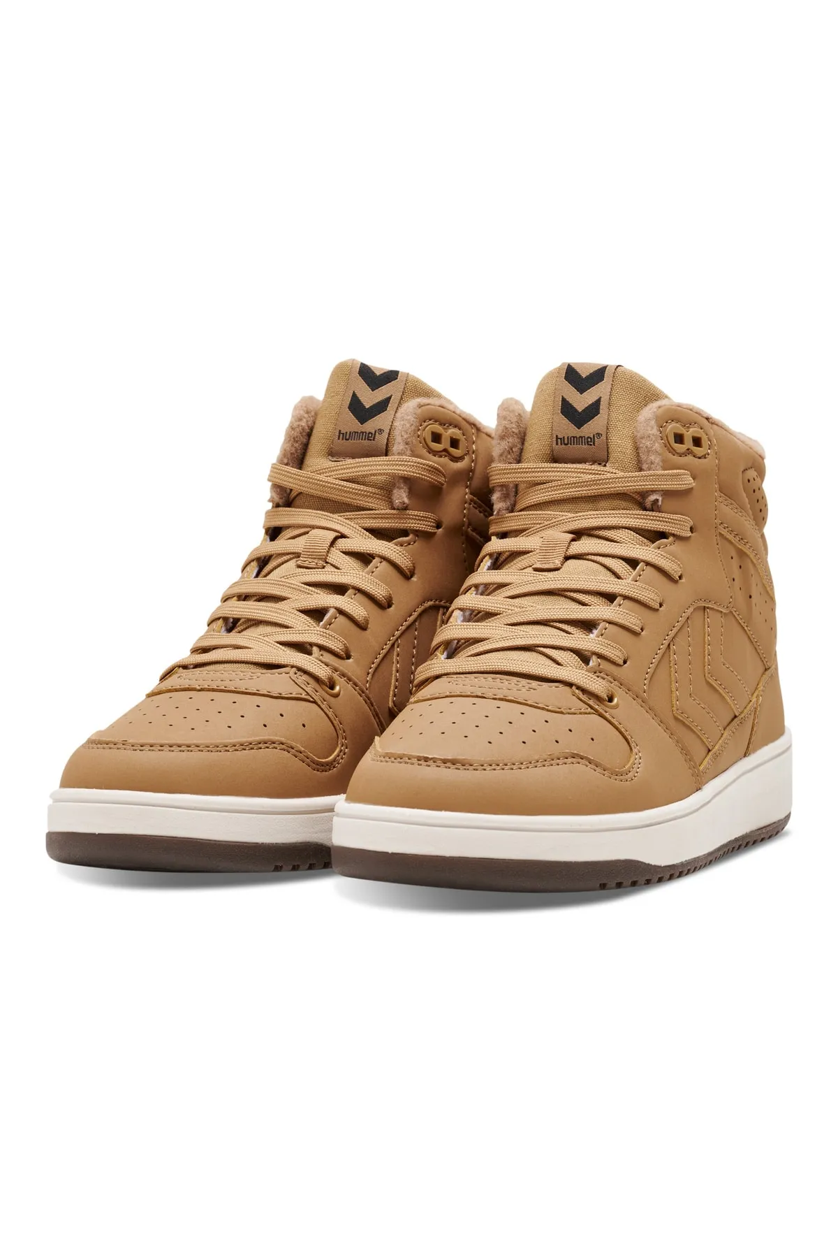 hummel  ST. POWER SPIELT MITTEN IM WINTER
