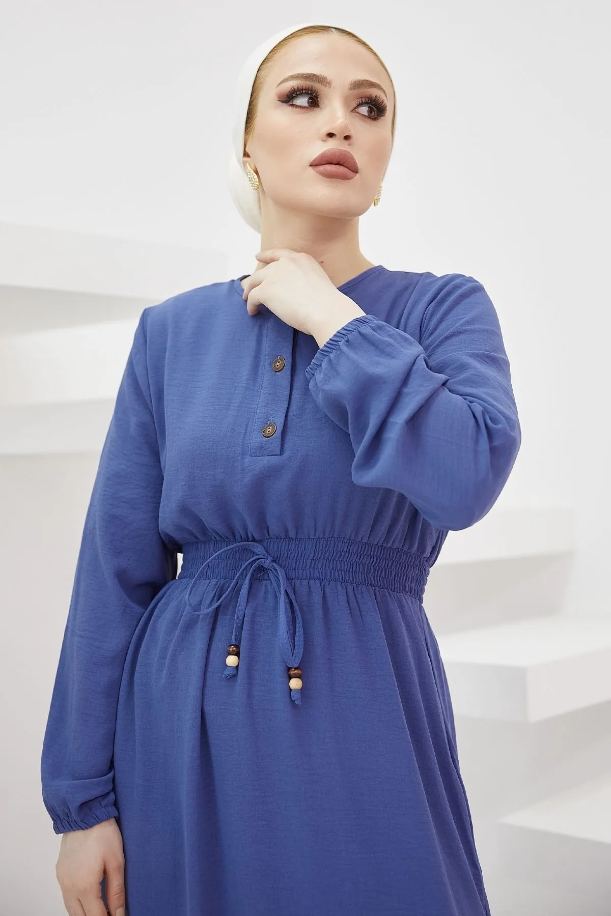 InStyle  Tena Ayrobin-Kleid mit elastischer Taille – Indigo