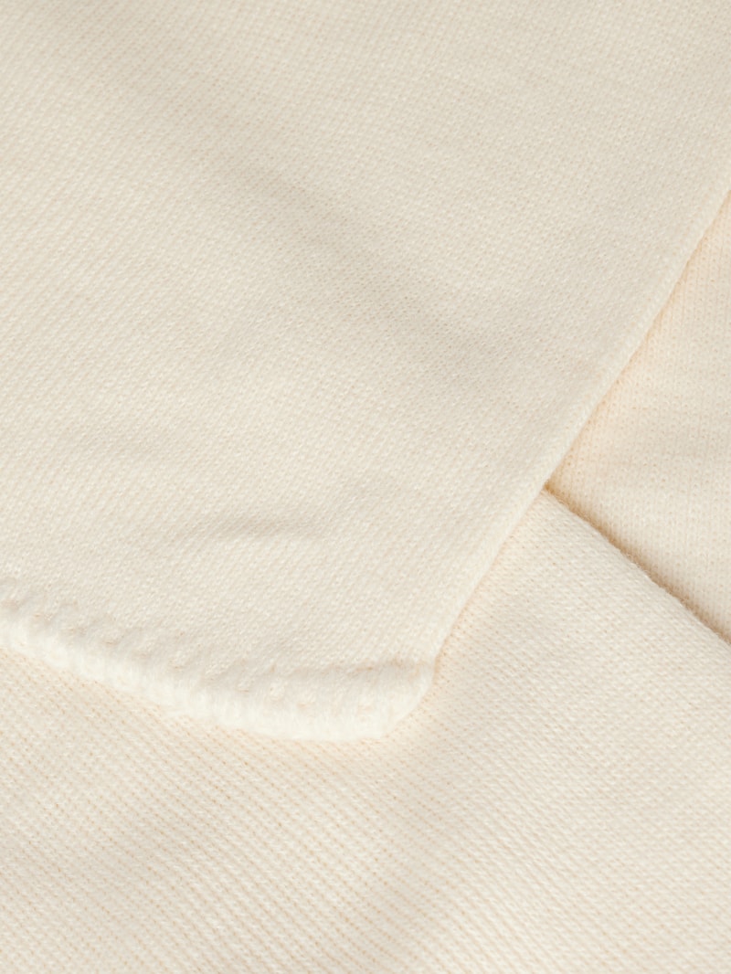Schal mit Label-Detail Modell 'NEWMADISON' in ecru