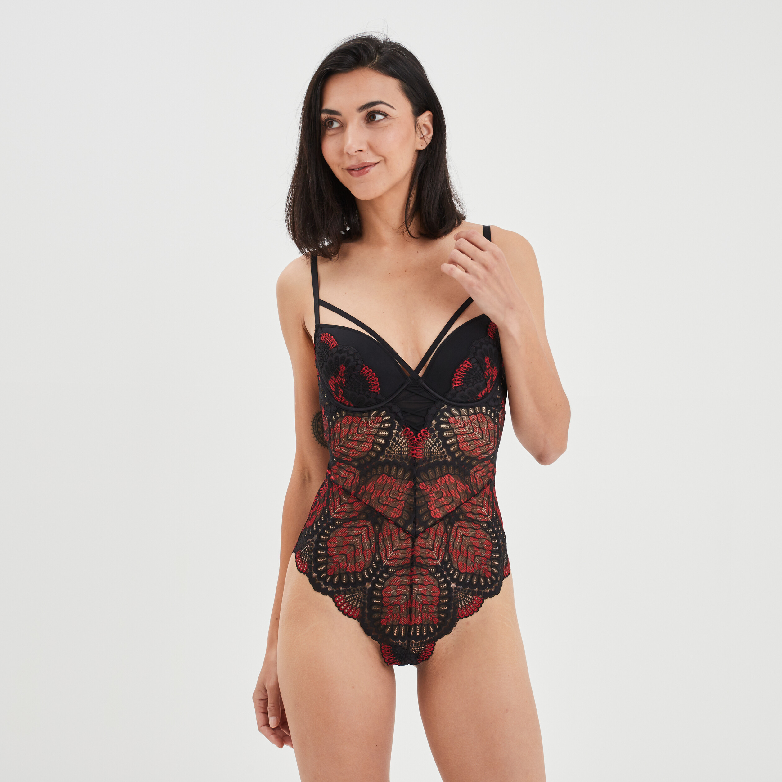 Body emboîtant en dentelle noir femme | La Halle