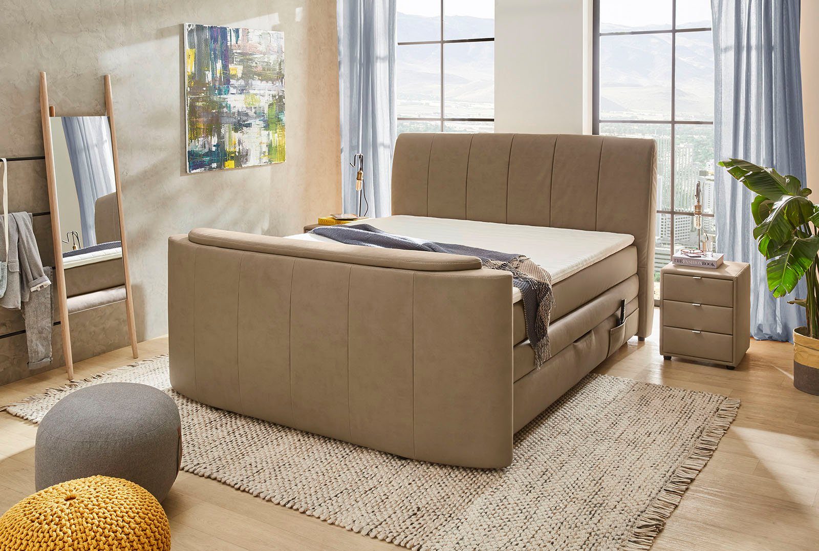 Jockenhöfer Gruppe Boxspringbett Bel Air, mit versenkbarem TV-Lift und Fernbedienung, Bettkasten/Stauraum