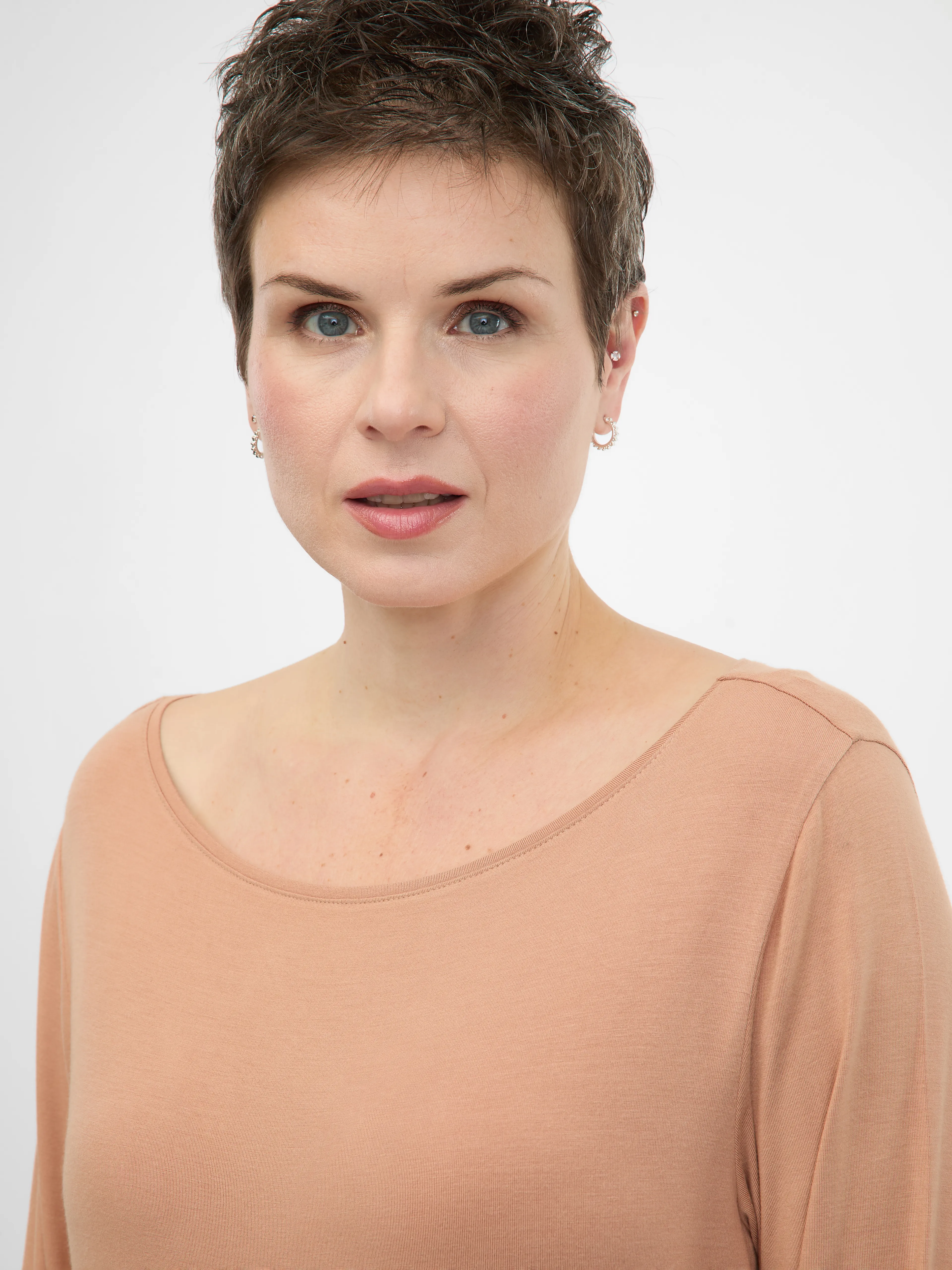 Hellbraunes Damen-Langarm-T-Shirt ORSAY