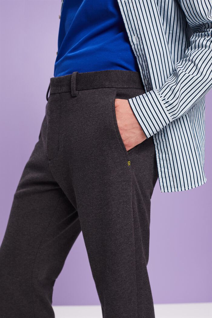 Schmal geschnittene Strickhose