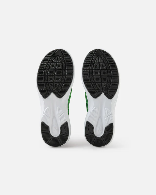 Kinder Sneaker Bouncing