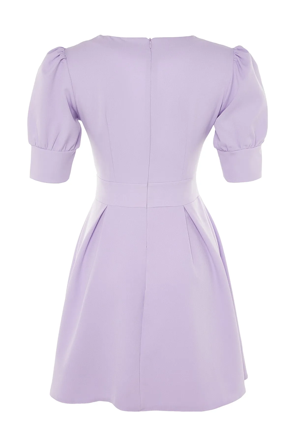 Trendyol Collection  Lilafarbenes A-Linien-Minikleid aus gewebtem Plisseegewebe TWOSS20EL1639