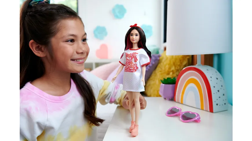 Barbie Fashionista Puppe - Red Mesh Dress