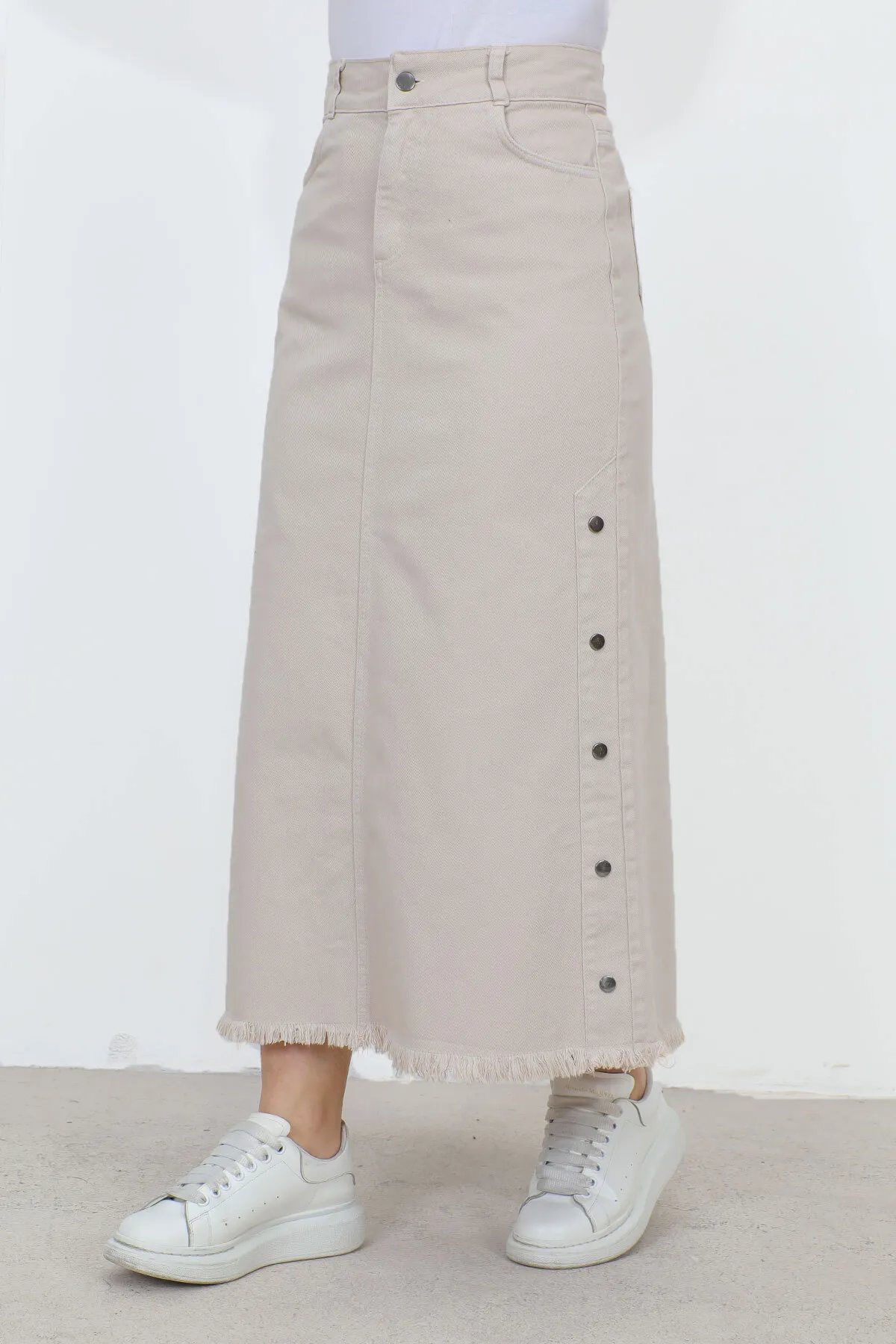 Tesettür Dünyası  Jeansrock mit ausgestellten Seiten TSD22019 Beige