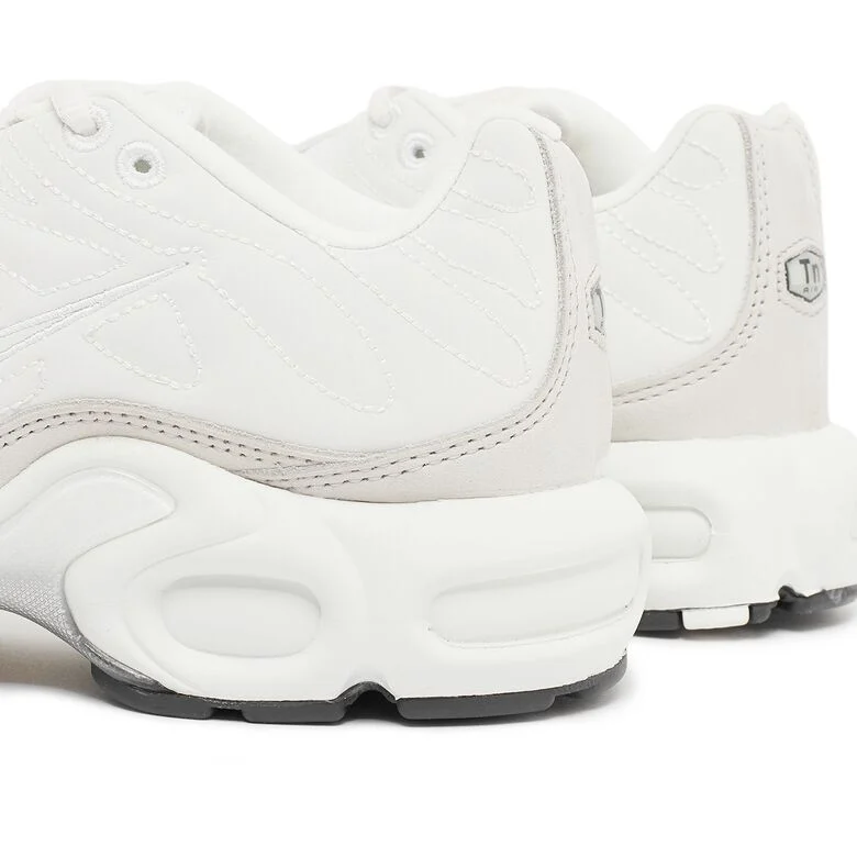 NIKE Wmns Air Max Plus 